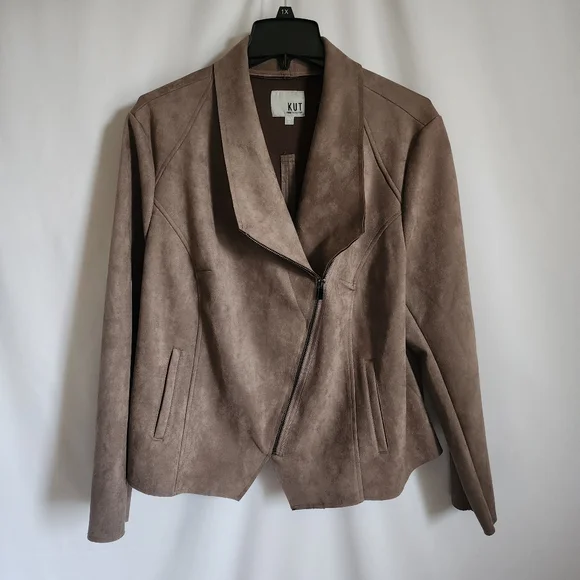 Kut from the Kloth Women's Dusty Rose / Mauve Moto Faux Suede Jacket - Picture 3 of 5